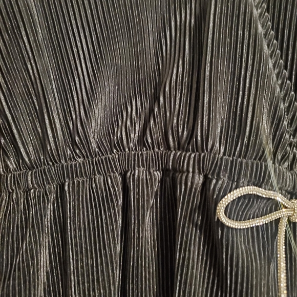 Plisse Faux Wrap Peplum Blouse - Picture 9 of 13